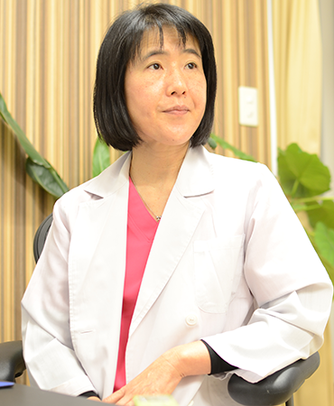 岩崎 志穂先生