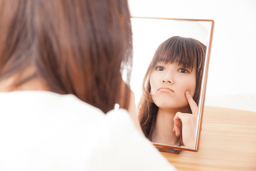 にきびは出来る場所によって原因が違う？