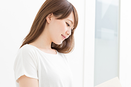 若い女性