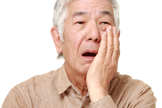 歯が痛いシニア