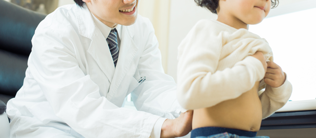 子供の診察風景